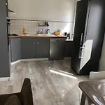 Cosy Et Lumineux 아파트 Caussens